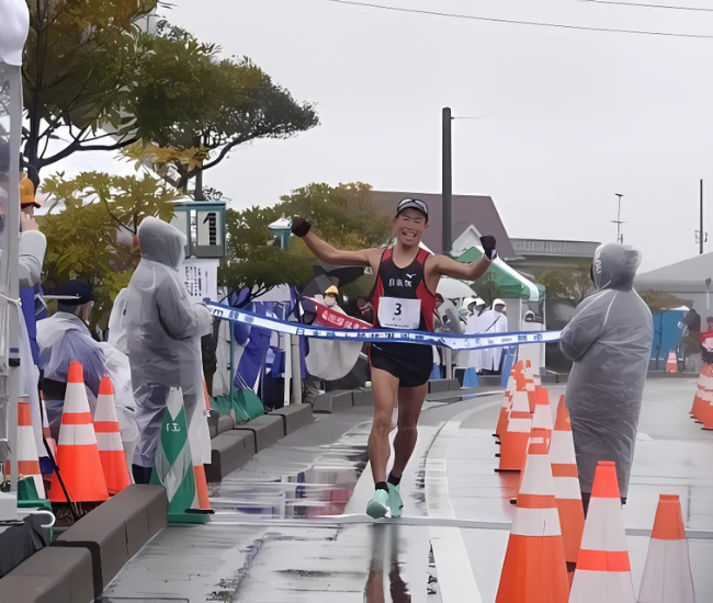 Hayato Katsuki wins bronze in 35km walk